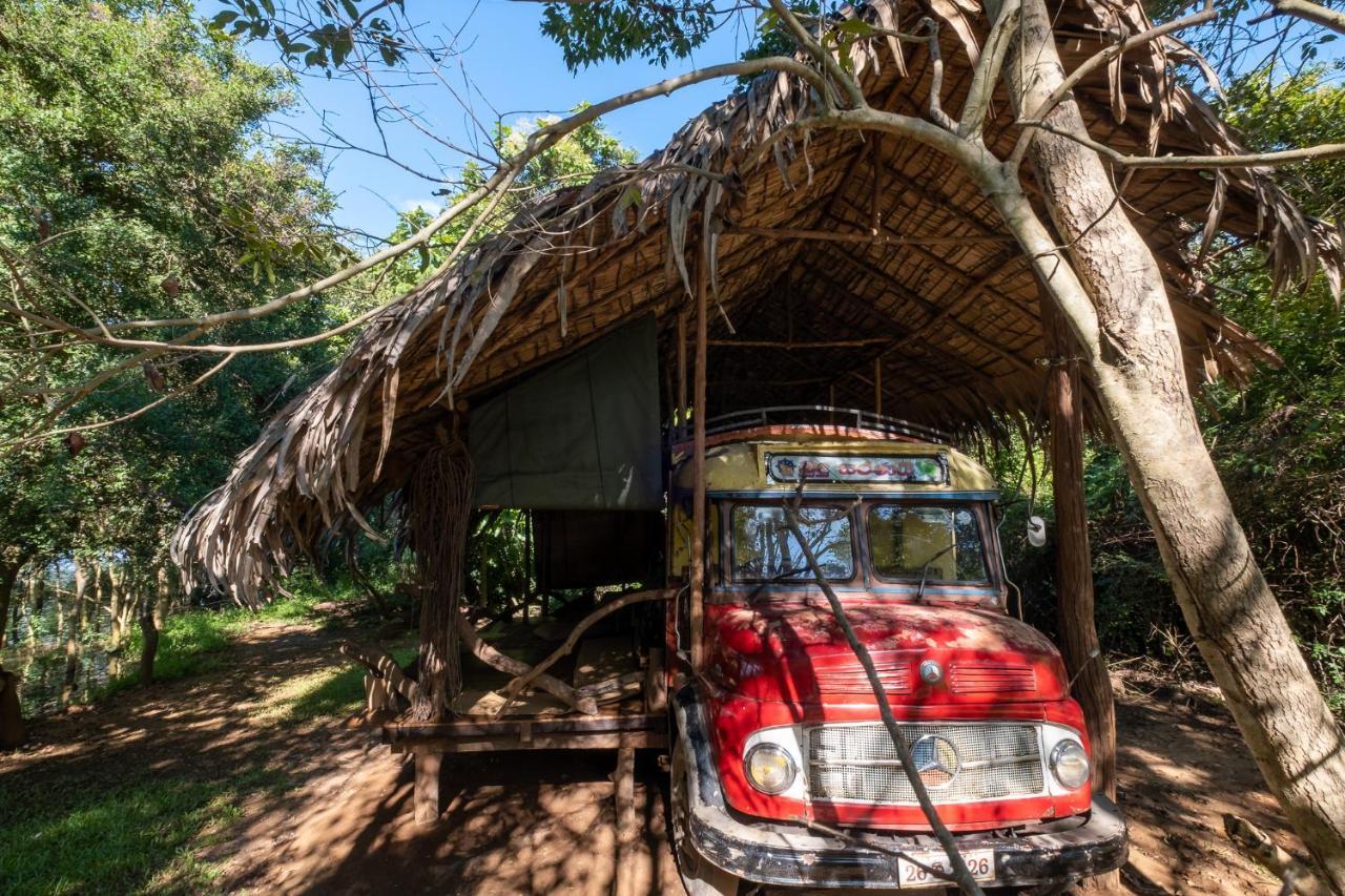 Villa Banyan Camp Hambegamuwa Exterior foto